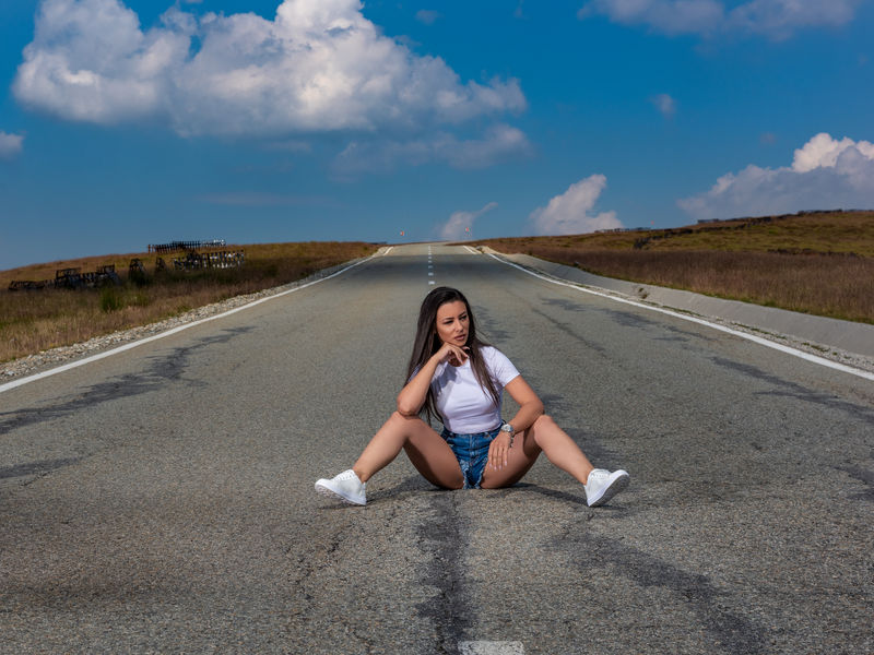 Where you can find close cam models for snatch tonguing dreams